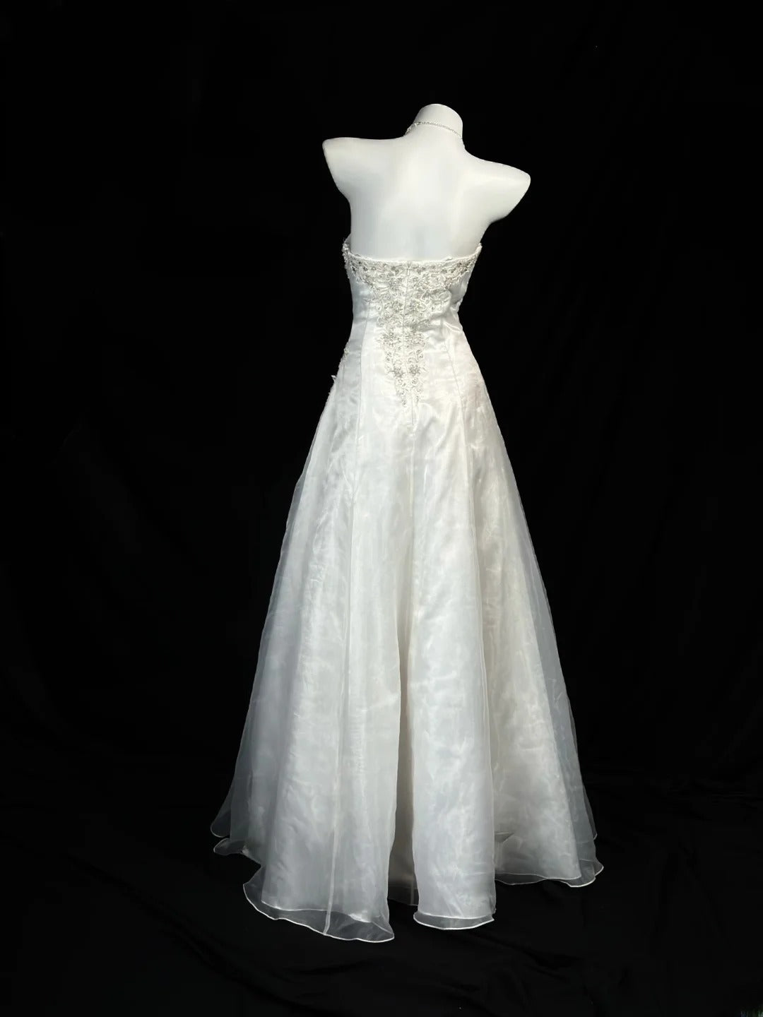 Classy Prom Dresses Ball Gown Strapless White Tulle Sleeveless With Lace Evening Dress Formal Outfits RB5840