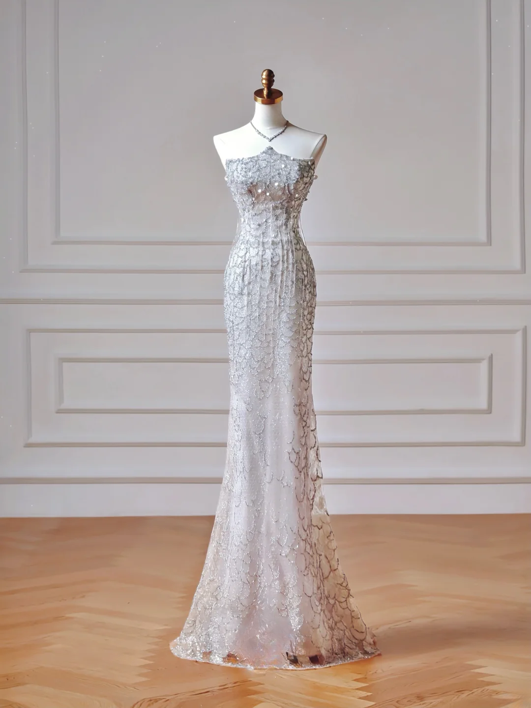 Robe de bal scintillante sirène bustier bleue à franges plissées - Inspiration robe de soirée longue et élégante pour adolescentes et lycéennes AQ033