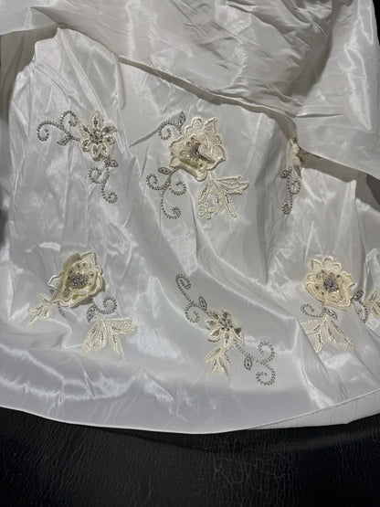 Einfaches Meerjungfrauen-Brautkleid im Vintage-Stil der 1920er Jahre mit schulterfreiem Ausschnitt, kurzen Ärmeln, weißer, gestufter Spitze, AS033
