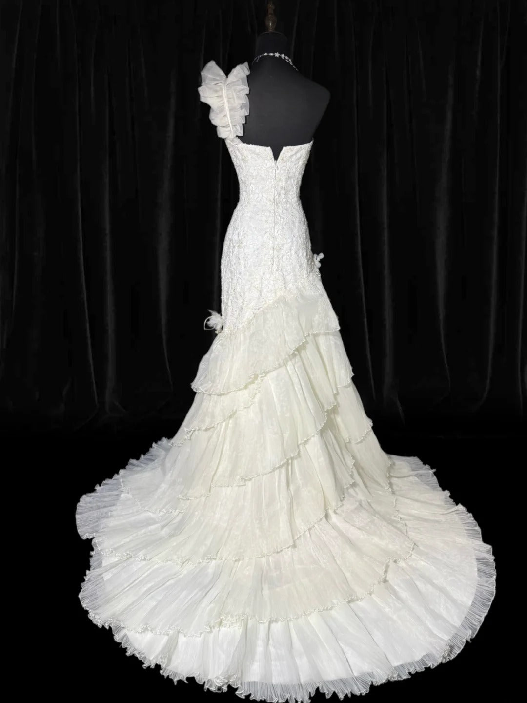Vintage Women's Mermaid One Shoulder Sleeveless White Lace Tiered Satin Long Vintage Fitted 1920s Wedding Dresses AS035