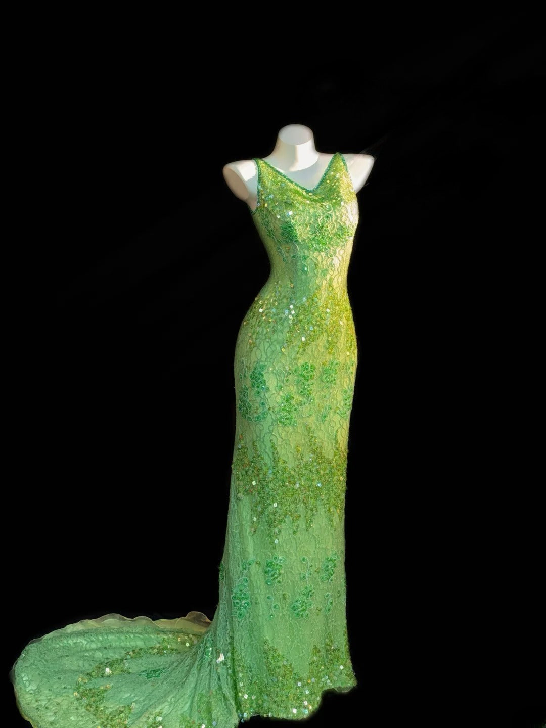Vintage Prom Dresses Mermaid Halter Green Lace With Beading Crystals Long Evening Formal Outfits RB3442
