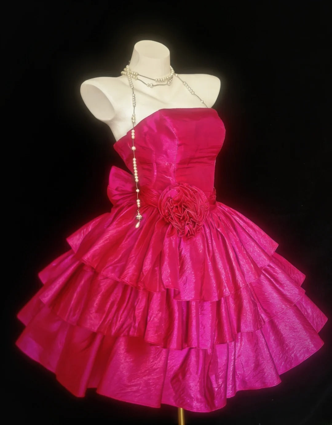 Vintage Ballkleid, trägerlos, pinkfarbener Satin, Hoco-Kleider, kurzes Geburtstagskleid, Homecoming-Kleider, Hoco-Kleid AS038