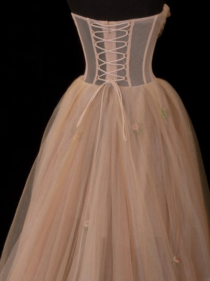 Elegantes, schlichtes Ballkleid mit Herzausschnitt aus Tüll in Rosa – ein beeindruckendes, langes Abendkleid für festliche Anlässe (SA039).