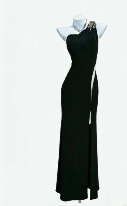 Schwarzes, ärmelloses Etuikleid mit One-Shoulder-Schulter und Schlitz für Damen, langes Ballkleid, Outfit für den 21. Geburtstag, AS040