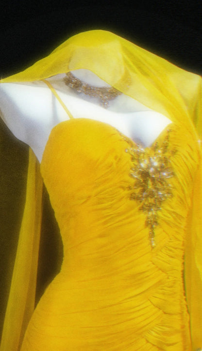 Robe de bal longue vintage années 1950, style sirène, en mousseline jaune avec foulard, idéale pour les fêtes et les anniversaires (AS041)