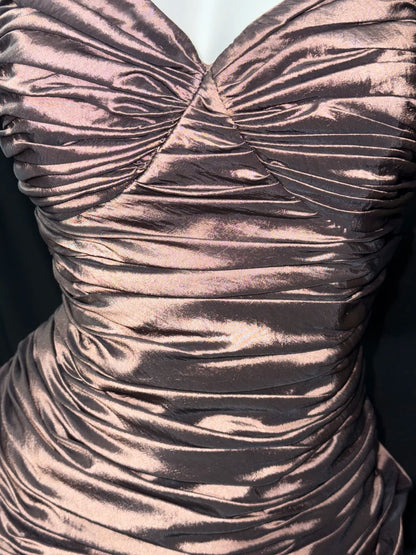 Hübsche Etui-Süße-Herzausschnitt Braune Bodycon Mini Abschlusskleider Kurz mit Rüschen Inspo Senior Homecoming Outfits RB3445