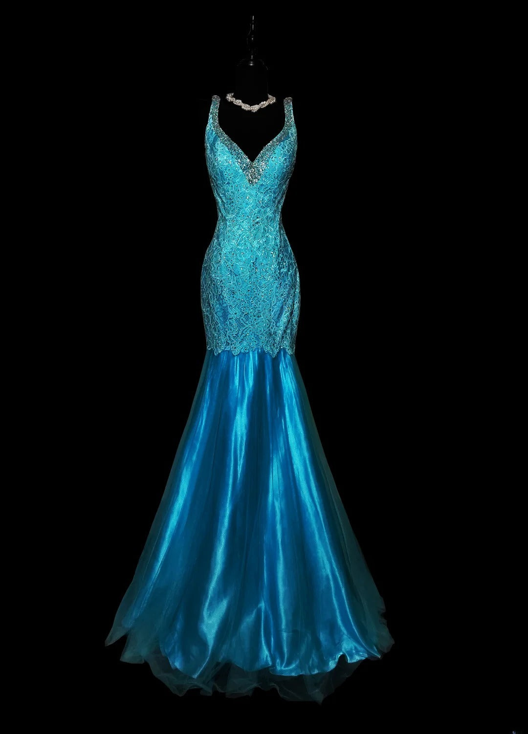 Vintage Meerjungfrauen-Abendkleid aus den 1950er Jahren, blauer Satin mit Applikationen, langes Ballkleid für den Schulabschlussball, AS043