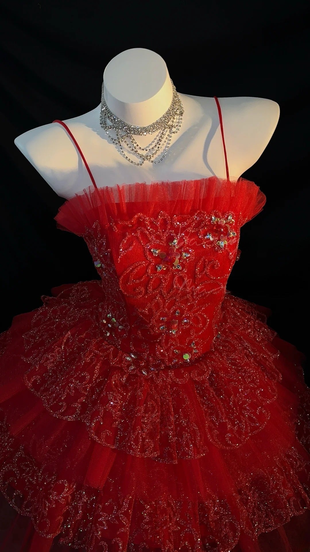 Hübsches Ballkleid Spaghettiträger Rot Tüll Mini Abschlusskleider Kurz Mit Rüschen Inspo Senior Homecoming Outfits RB3446