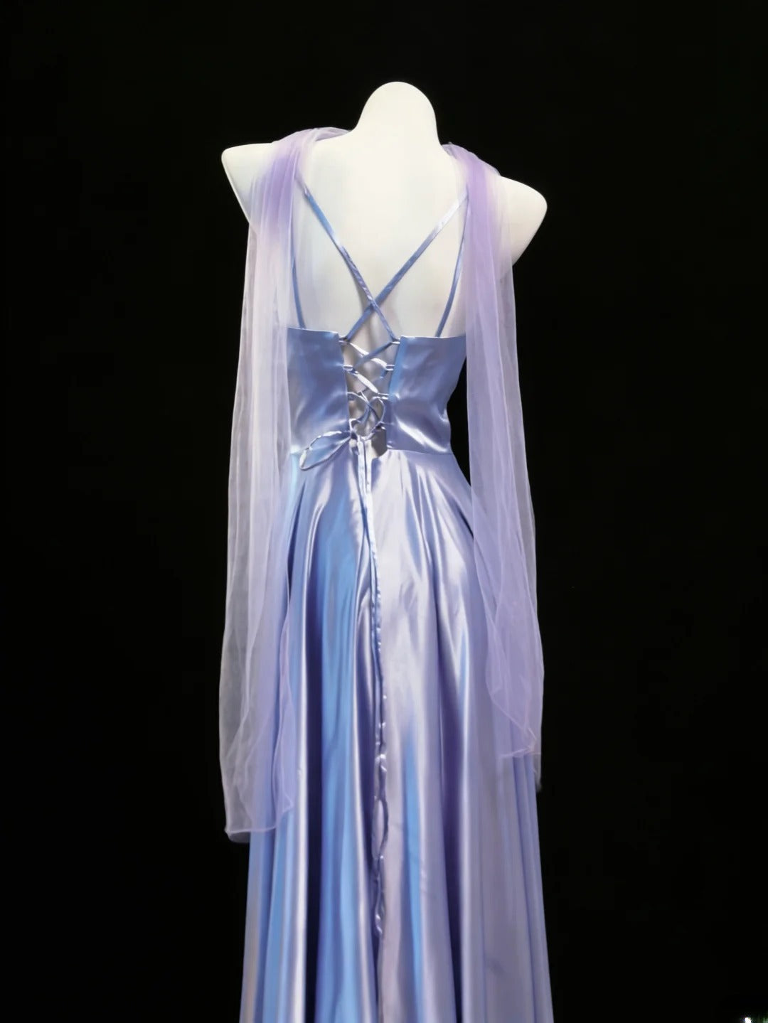 Robe de bal longue lilas à fines bretelles et foulard, coupe trapèze, style simple, avec foulard intégré (AS043)