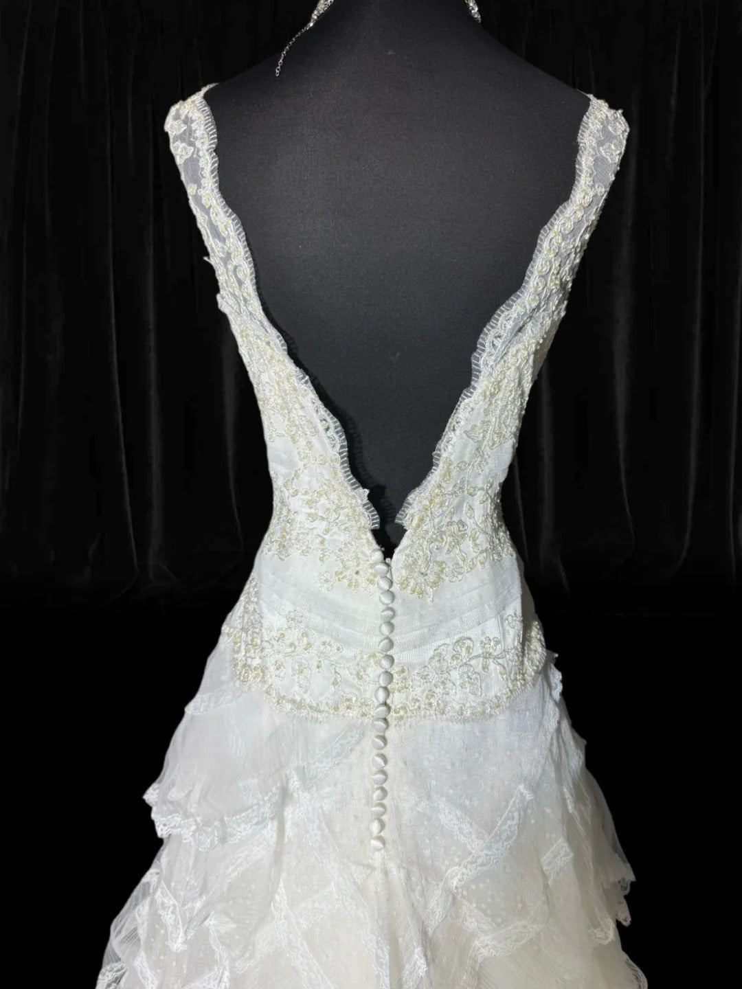 Robe de mariée longue et rustique style années 70, robe de bal unique à col en V, style bohème, avec dentelle, coupe ajustée, tailles petites et grandes (AS046)