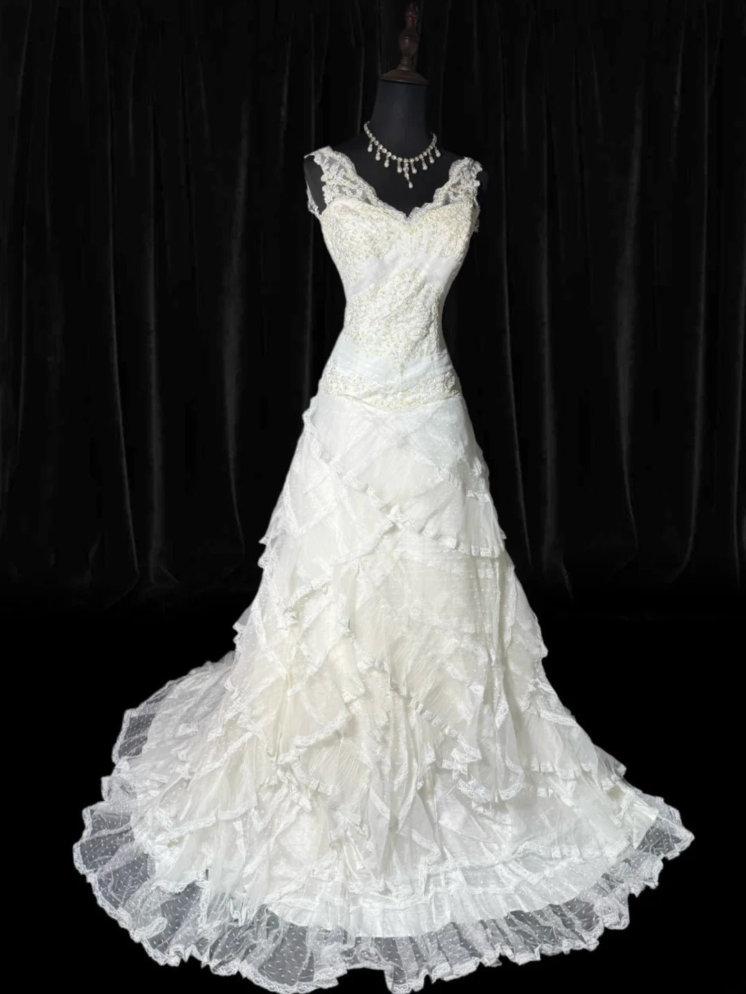Robe de mariée longue et rustique style années 70, robe de bal unique à col en V, style bohème, avec dentelle, coupe ajustée, tailles petites et grandes (AS046)