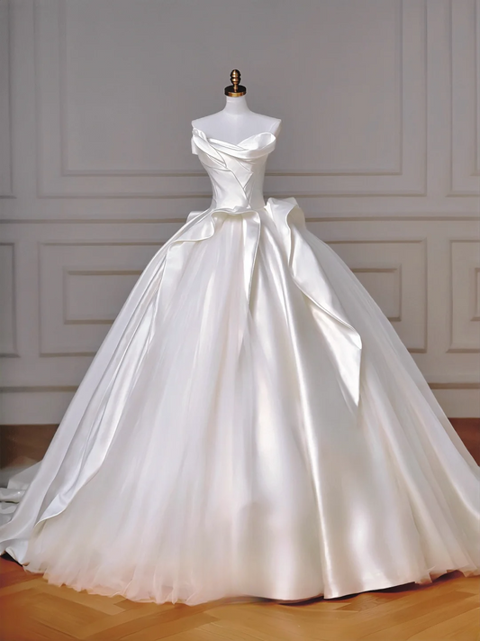 Timeless Wedding Dresses Ball Gown Strapless Satin Tulle Pleated Brides Dress Style For Brides With Pleated Corset Fitted Long Bridal Gowns AQ048