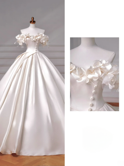 Robe de mariée intemporelle, robe de bal épaules dénudées en satin à volants, style robe de mariée avec corset plissé, robe de mariée longue ajustée AQ050