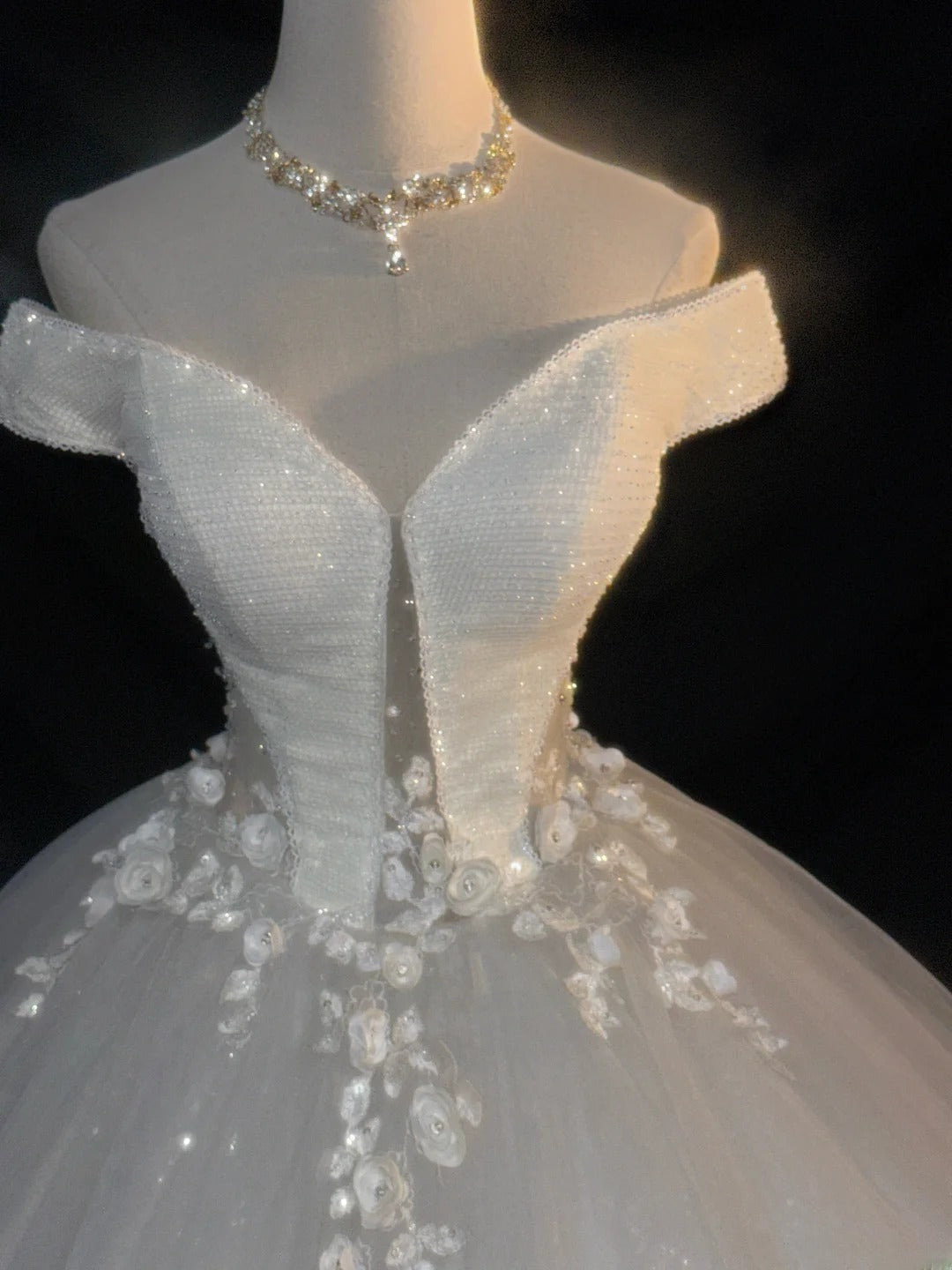 Princess Style Ball Gown Off The Shoulder White With Flowers Brides Gown Bridal Dress Long Wedding Dresses RB5775
