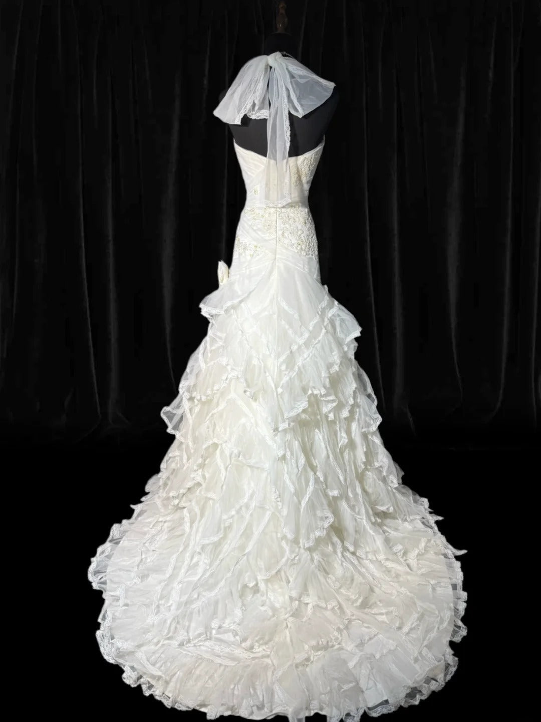 Robes de mariée longues et intemporelles, inspiration années 70 : robes dos nu élégantes, style sirène bohème, robe de mariée cintrée à volants plissée et à volants (AS055)