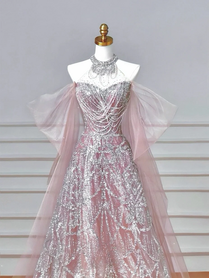 Robe de soirée longue rose à paillettes, col montant et coupe trapèze, idéale pour les bals de fin d'année et les dîners chics. AQ058