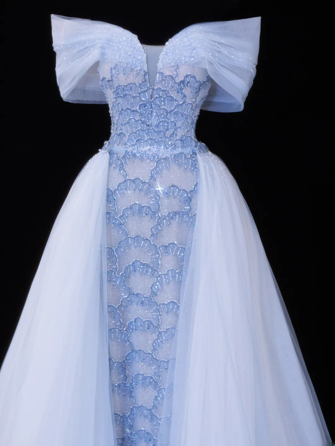 Elegantes, schulterfreies Meerjungfrauen-Abendkleid aus blauem Tüll mit langen Ärmeln – ein beeindruckendes, langes Abendkleid für festliche Anlässe (SA068).
