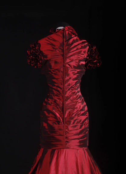 Robe de cocktail sirène années 90, col carré, en taffetas rouge plissé, longue, idéale pour les remises de diplômes et les bals de fin d'année (AS069)