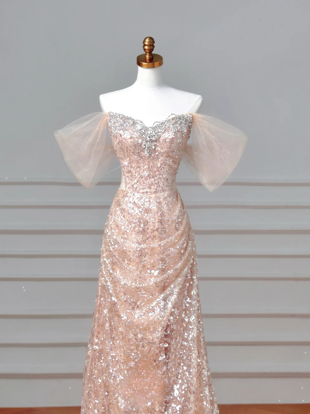 Glitzerndes Meerjungfrauen-Kleid mit Herzausschnitt, Pailletten, in zartem Rosa, mit Ärmeln, langes formelles Ballkleid, Abendkleid, Partykleid AQ066