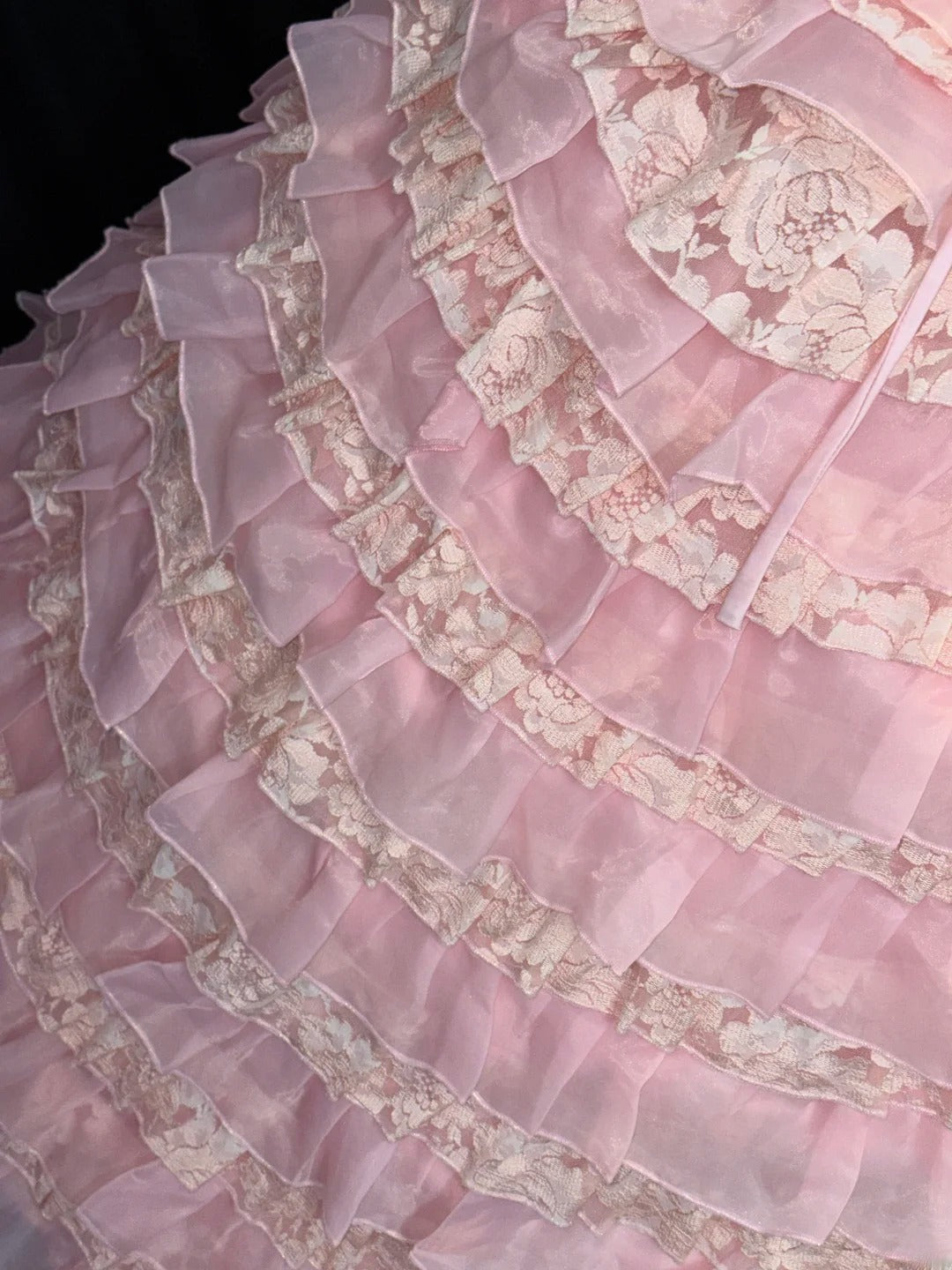 Princess Ball Gown Strapless Sleeveless Pink Tiered With Ruffles Flower Long Quinceanera Dress vestido de 15 de cenicienta RB3469