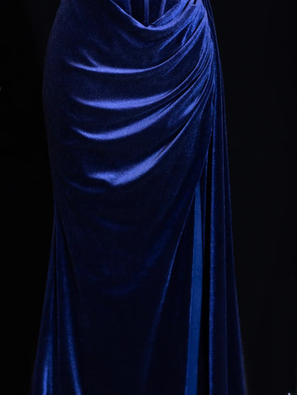 Elegantes, formelles Meerjungfrauen-Kleid aus schulterfreiem, königsblauem Samt mit Perlenbesatz – ein beeindruckendes langes Ballkleid oder Abendkleid SA077
