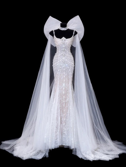 Zeitloses Brautkleid im romantischen Meerjungfrauen-Stil mit Spaghettiträgern, aus Tüll mit silbernen Perlen, weiß, auch in kleinen und großen Größen erhältlich (SA082)