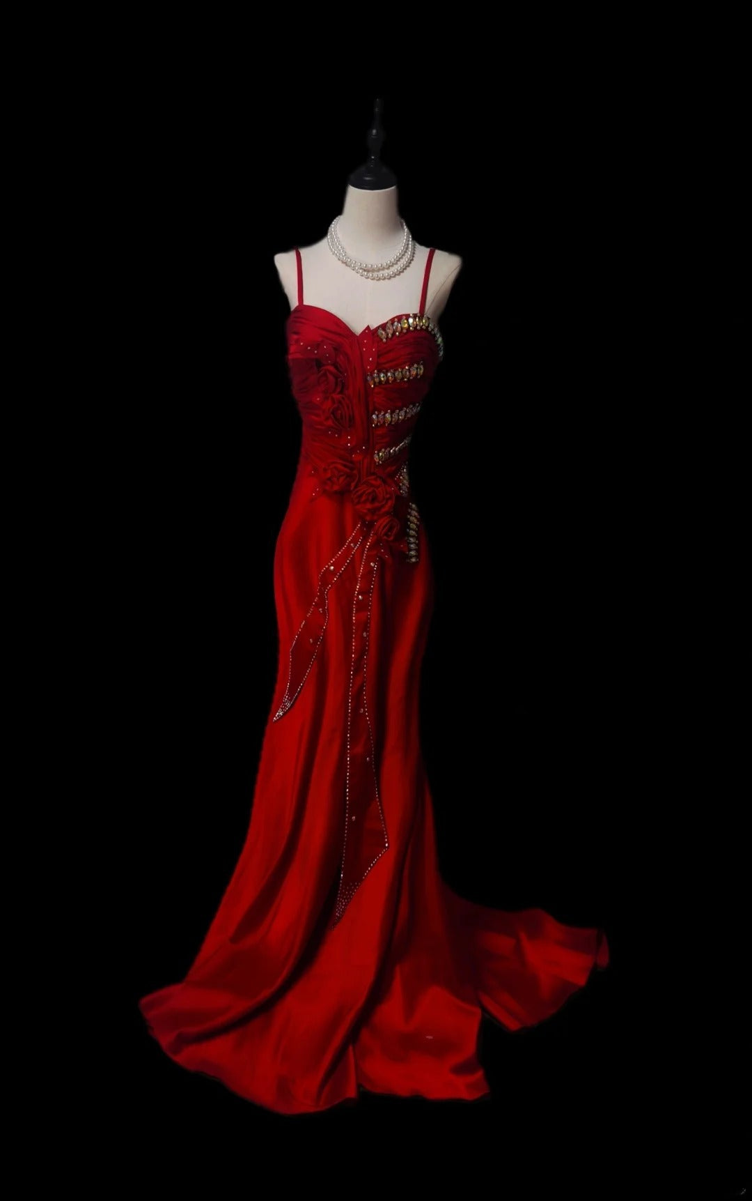 Robe de bal longue classique sirène à bretelles spaghetti en mousseline rouge sans manches ornée de perles, idéale pour les élèves de terminale (AS089)