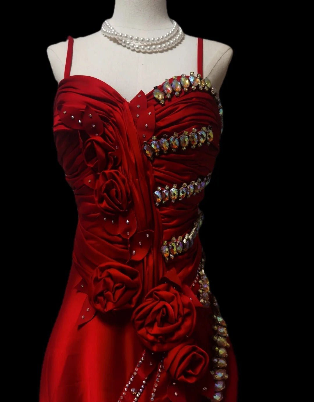 Robe de bal longue classique sirène à bretelles spaghetti en mousseline rouge sans manches ornée de perles, idéale pour les élèves de terminale (AS089)
