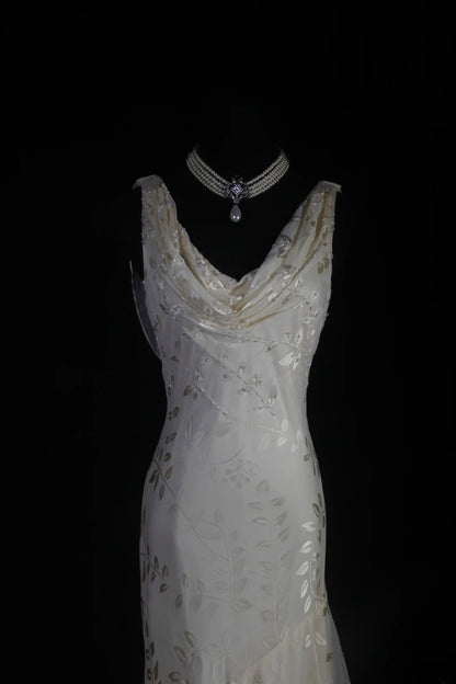 Elegantes Meerjungfrauen-Kleid aus weißem Chiffon mit asymmetrischem Halsausschnitt, asymmetrischem Saum und Perlen, langes Party- und Abendkleid für Damen AS094