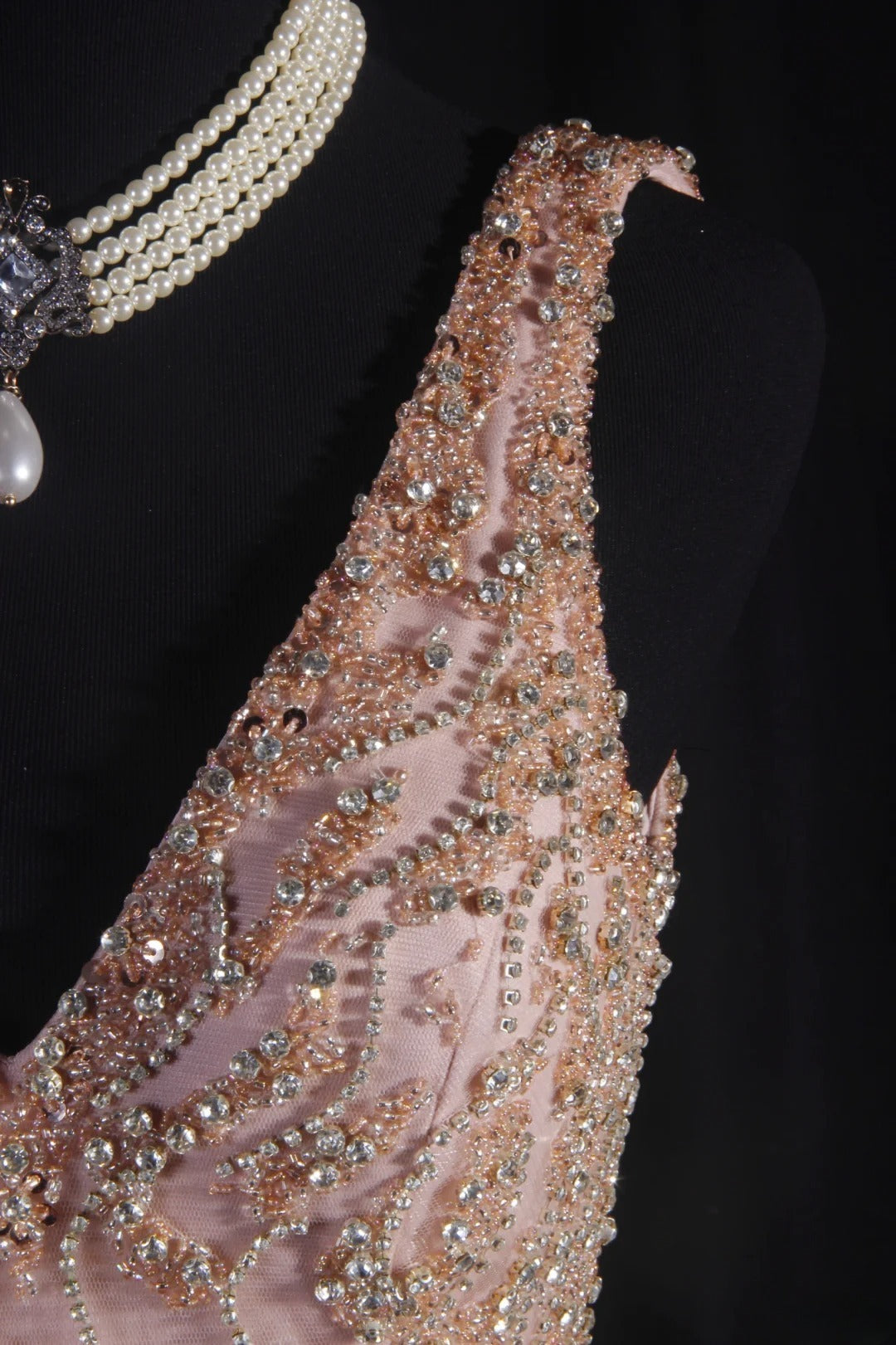 Cocktailkleid für Damen, A-Linie, V-Ausschnitt, zartrosa mit perlenbesetztem Oberteil, langes Abendkleid für Abschlussfeiern, Ballkleid AS097
