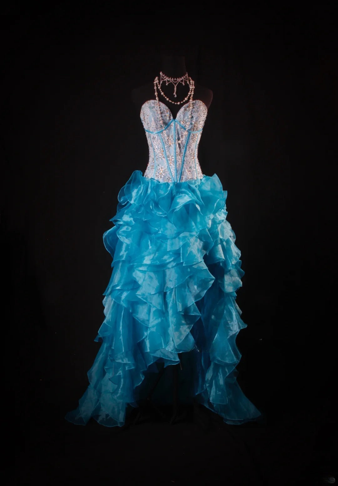 Vintage-Ballkleider, Cocktailkleider für Damen, High-Low-Ausschnitt, Herzausschnitt, Blau mit gestuften, perlenbesetzten Oberteilen, lange Kleider für Abschlussfeiern, Ballkleider AS099