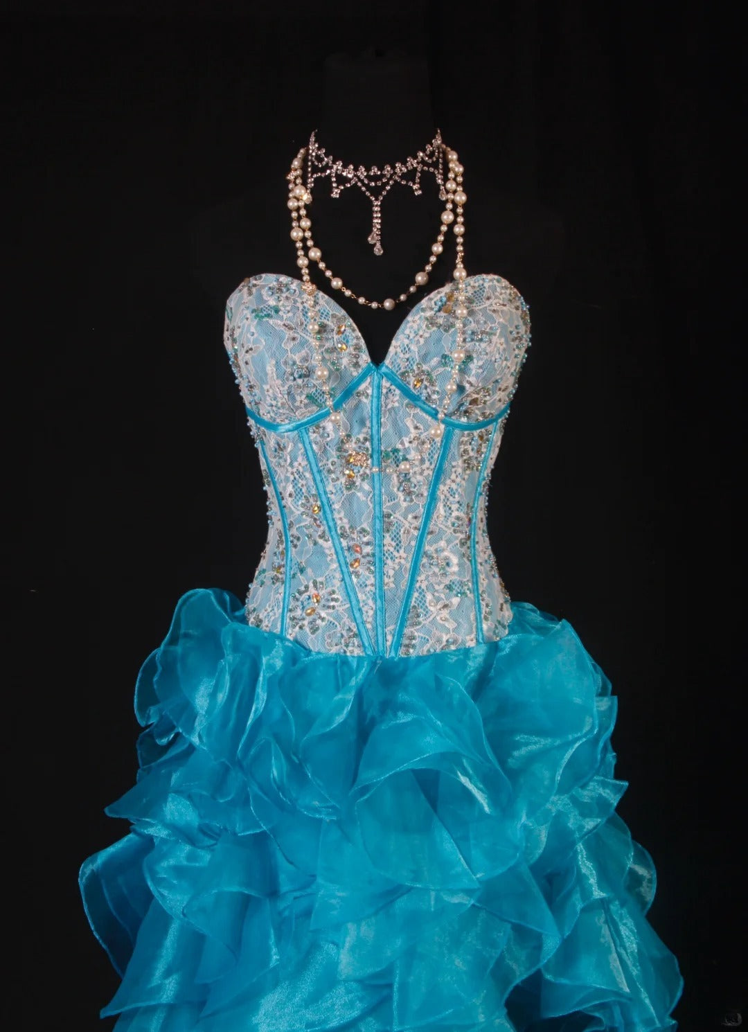 Vintage-Ballkleider, Cocktailkleider für Damen, High-Low-Ausschnitt, Herzausschnitt, Blau mit gestuften, perlenbesetzten Oberteilen, lange Kleider für Abschlussfeiern, Ballkleider AS099