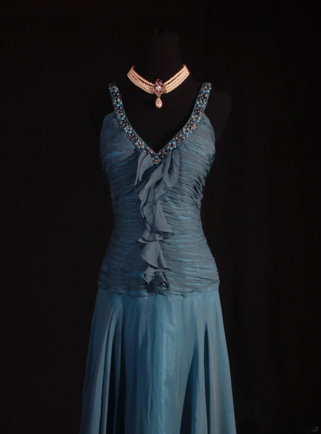 Robe de soirée longue chic sirène en mousseline avec perles et col en V AS102