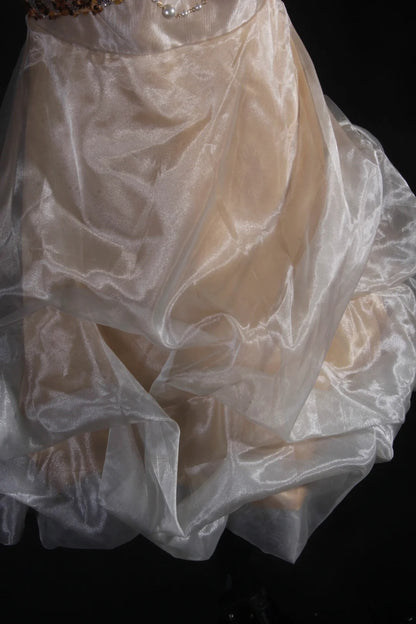 Robe de bal chic asymétrique en organza à sequins dorés, courte, idéale pour un 16e anniversaire, un bal de promo ou une soirée cocktail (AS104)
