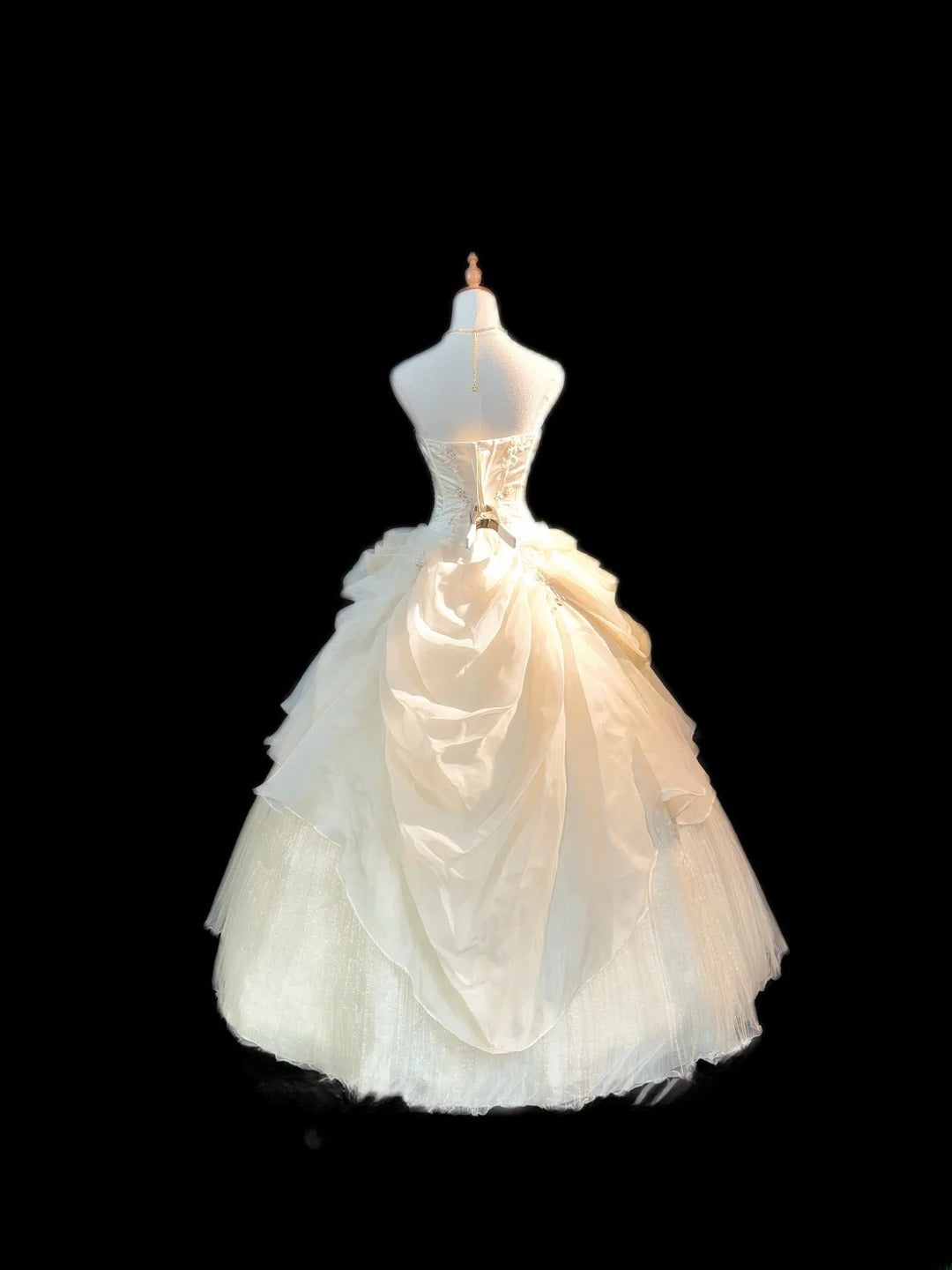 Vintage Style Ball Gown Sweetheart 1950s Satin White With Ruffled Brides Gown Bridal Dress Long Wedding Dresses RB5782