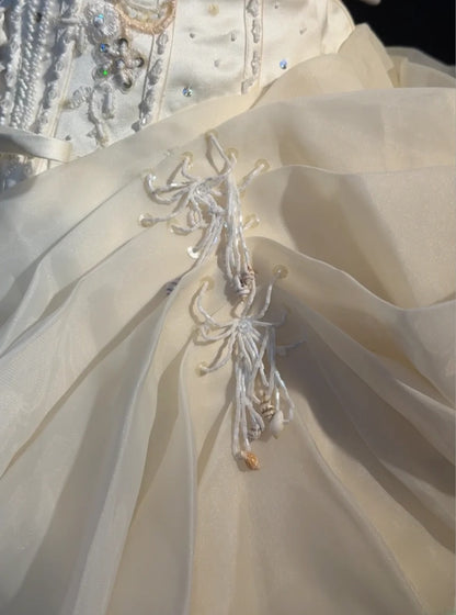 Vintage Style Ball Gown Sweetheart 1950s Satin White With Ruffled Brides Gown Bridal Dress Long Wedding Dresses RB5782