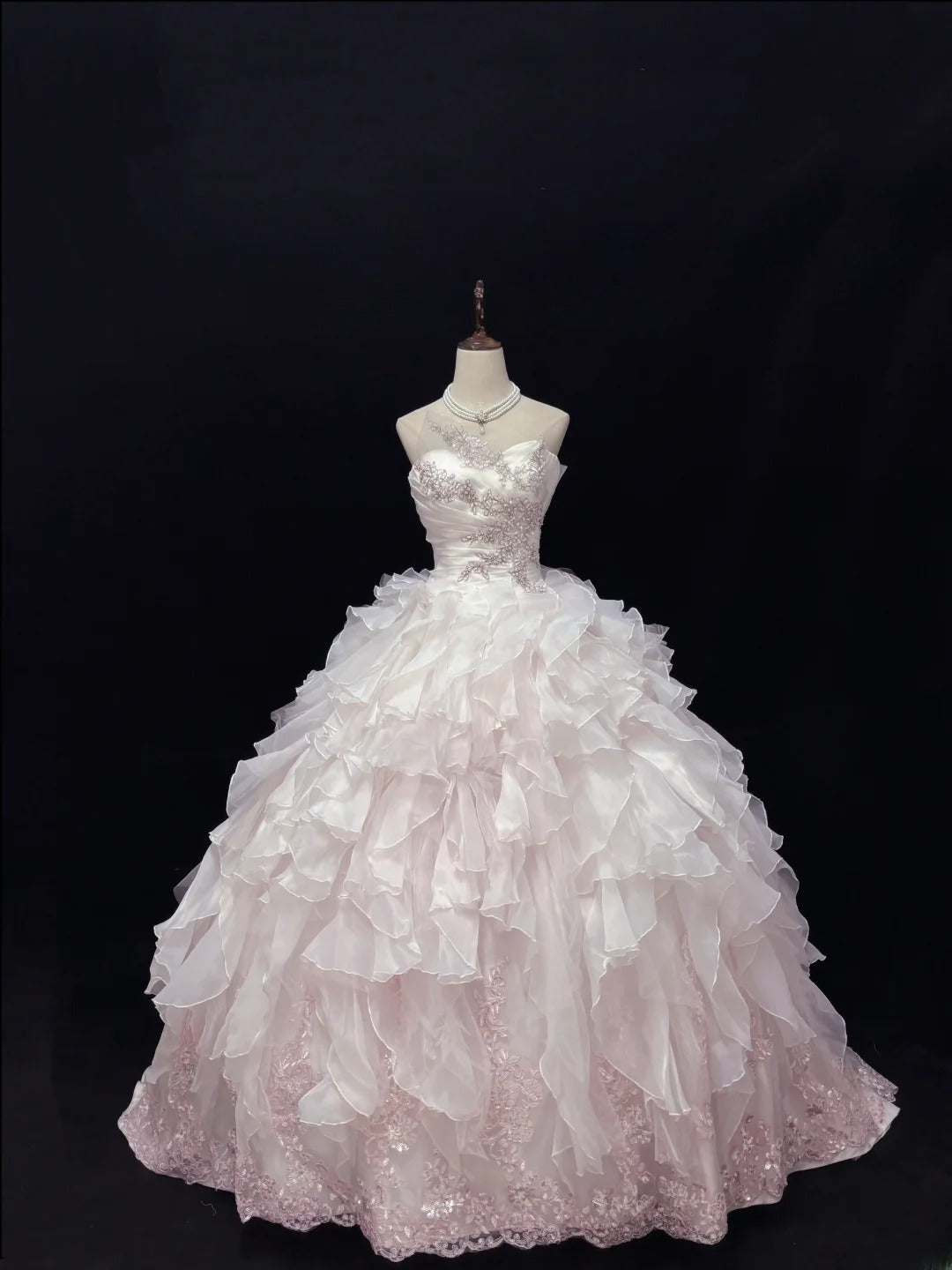 Princess Ball Gown Sweetheart Pink With Appliqued Tiered Layers Quince Dress Voluminous Sweet 16 Sweet Sixteen Outfits Vestido de 15 RB7480
