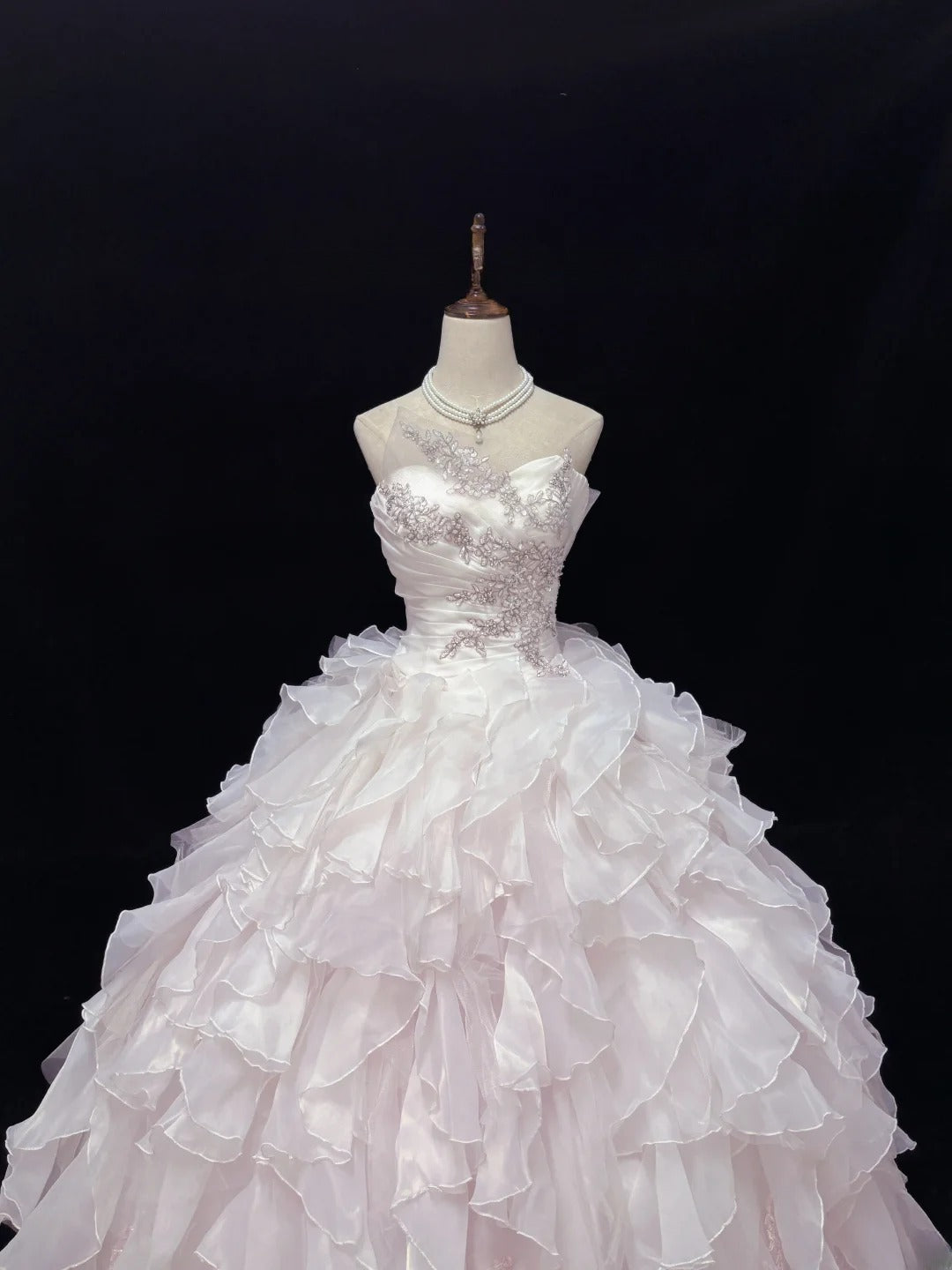 Princess Ball Gown Sweetheart Pink With Appliqued Tiered Layers Quince Dress Voluminous Sweet 16 Sweet Sixteen Outfits Vestido de 15 RB7480