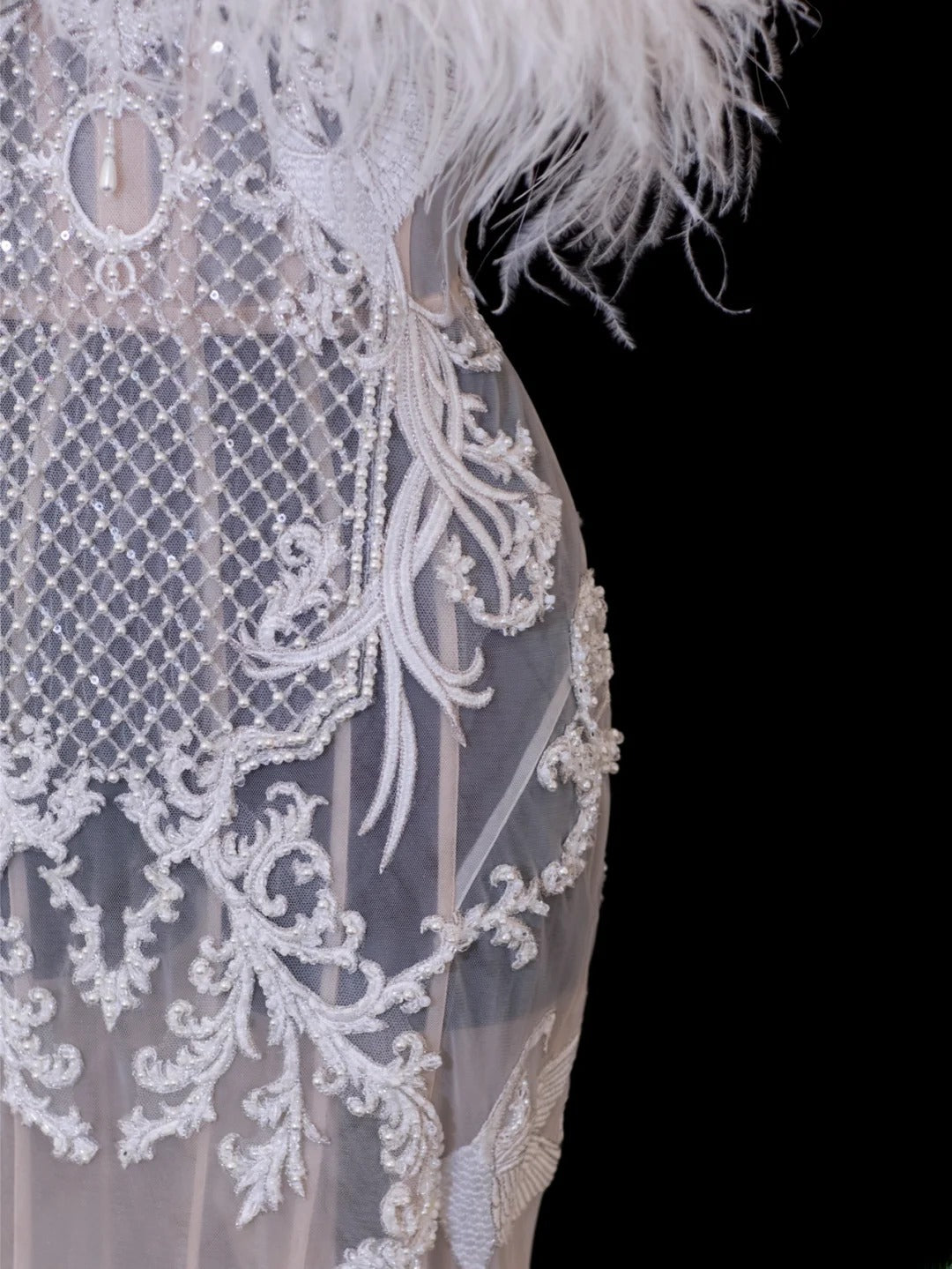 Elegant Women's Mermaid Strapless With Feathers Appliques White Long Wedding Gowns Dresses SA112