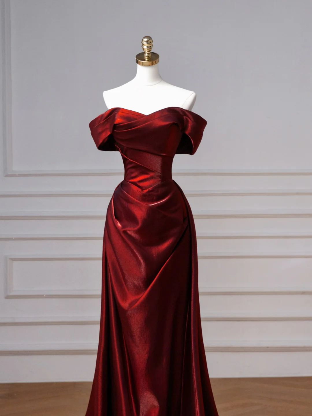 Elegantes, schulterfreies, burgunderrotes, langes Meerjungfrauen-Abendkleid aus Satin, perfekt für festliche Anlässe wie Ball, Tanz und Party (AQ132)