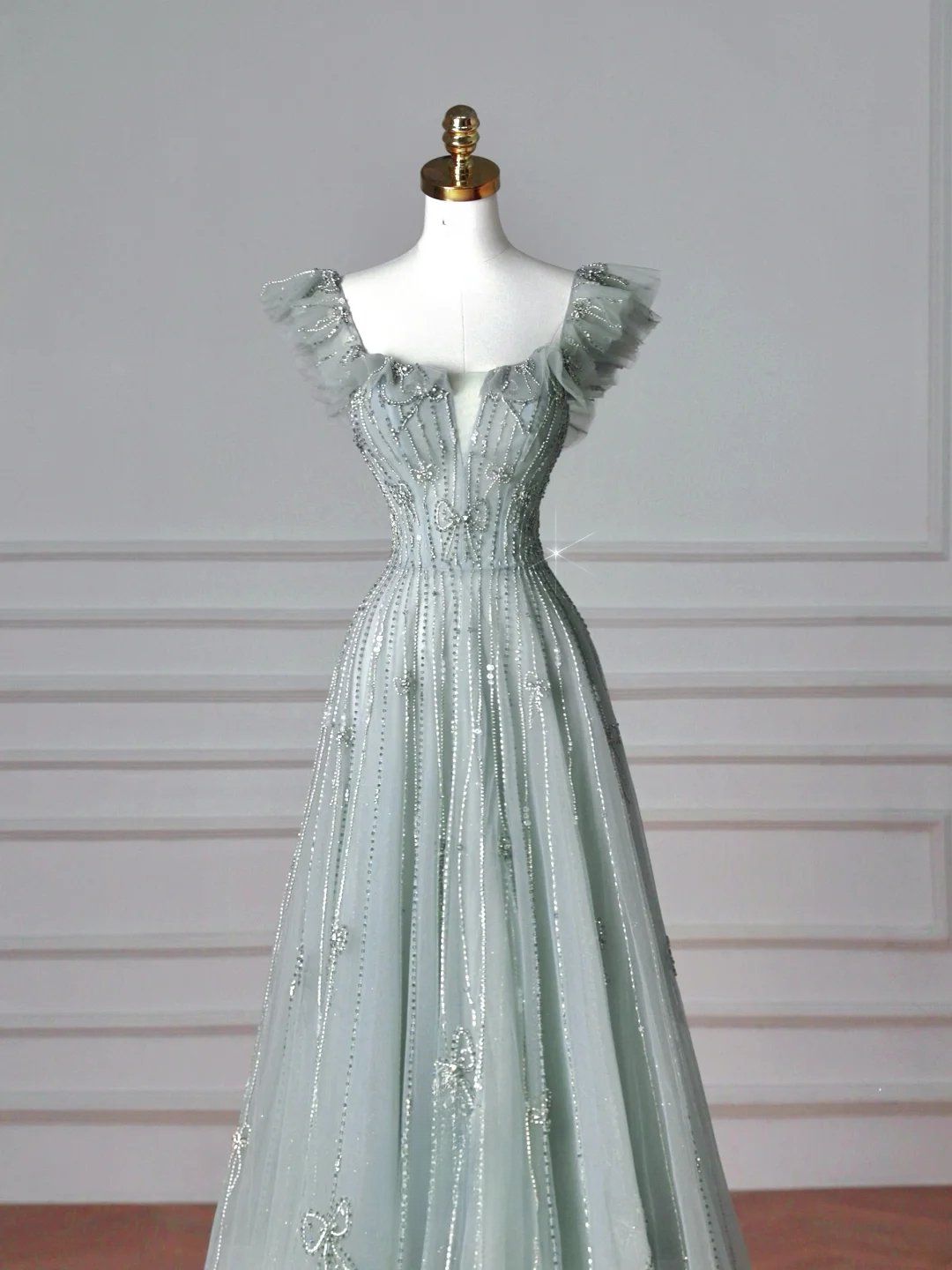Elegantes, langes, formelles A-Linien-Abendkleid aus grünem Tüll mit eckigem Ausschnitt, ideal für Ball, Dinner und Party (AQ137)