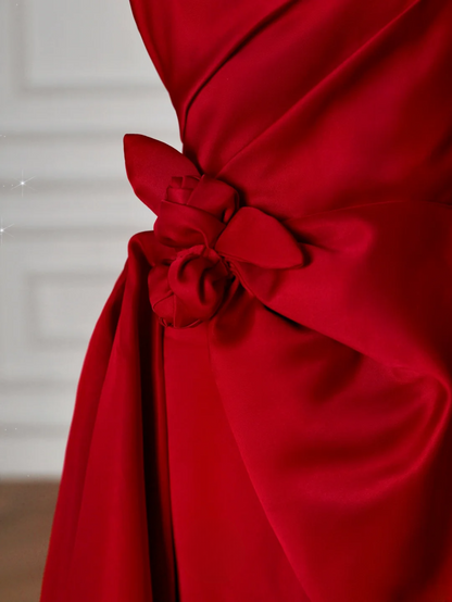 Robe de bal longue rouge satinée, bustier, coupe trapèze, idéale pour une soirée dansante ou un anniversaire (AB2210)