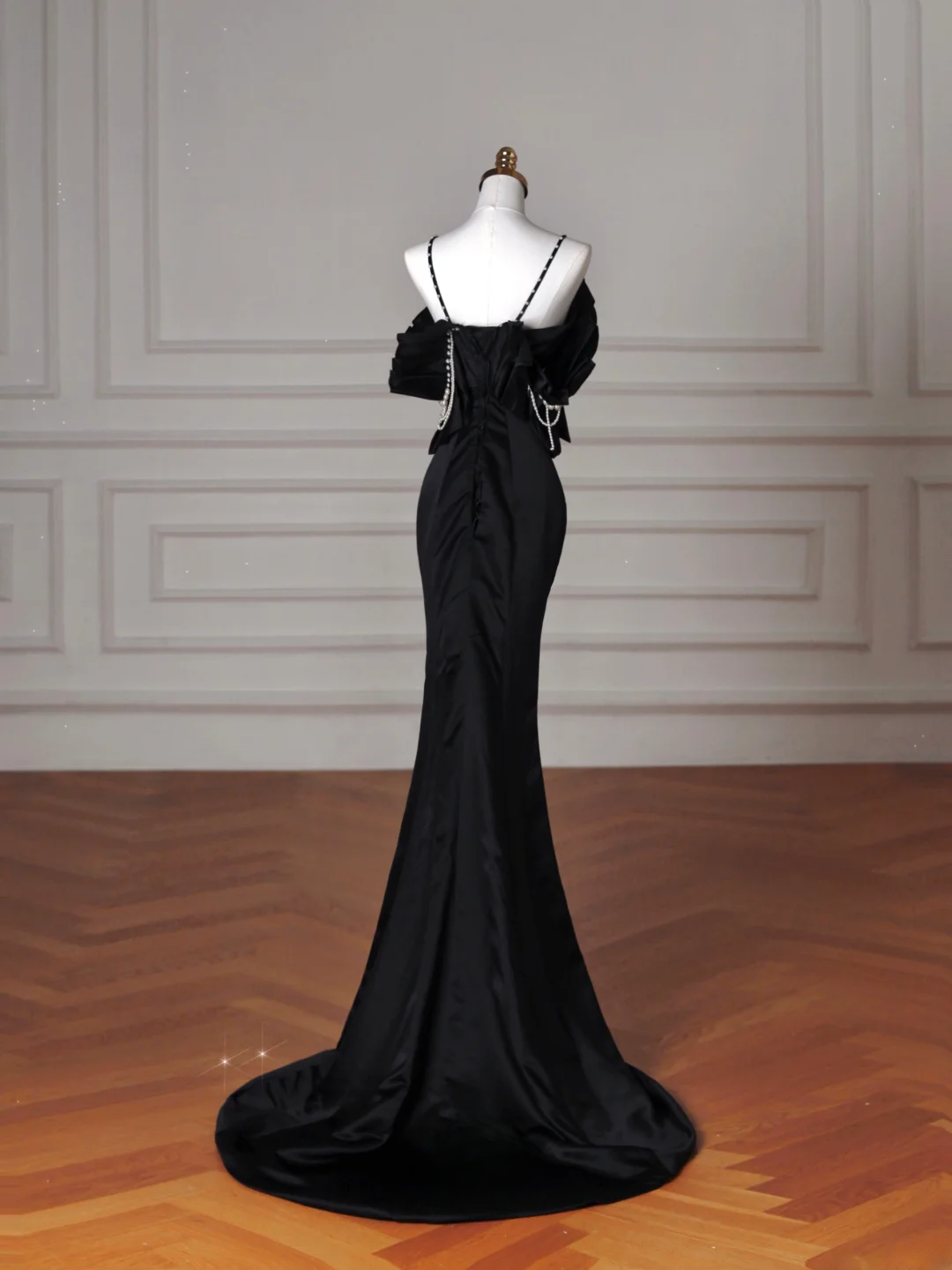 Robe de bal sirène à fines bretelles noires, inspiration robe de bal en satin, robe de fin d'études AS152