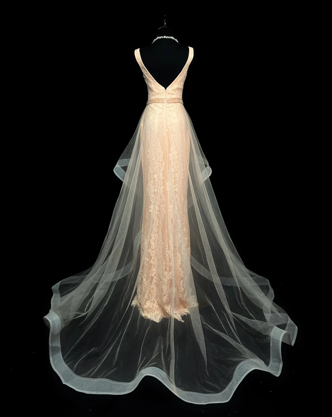 Modest Prom Dresses Mermaid V Neck Champagne Lace With Ruffled Long Formal Outfits RB5961