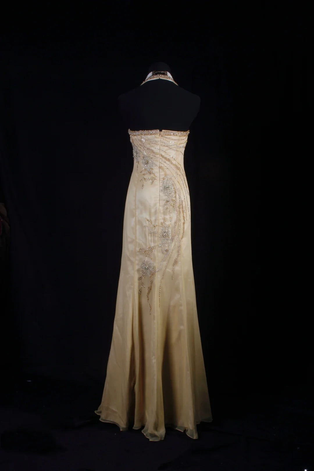 Funkelnde Ballkleider im ästhetischen Meerjungfrauen-Stil mit Neckholder in Champagner mit Perlen – Inspiration für ein beeindruckendes langes, formelles Partykleid für Teenager und Gymnasiasten AS159