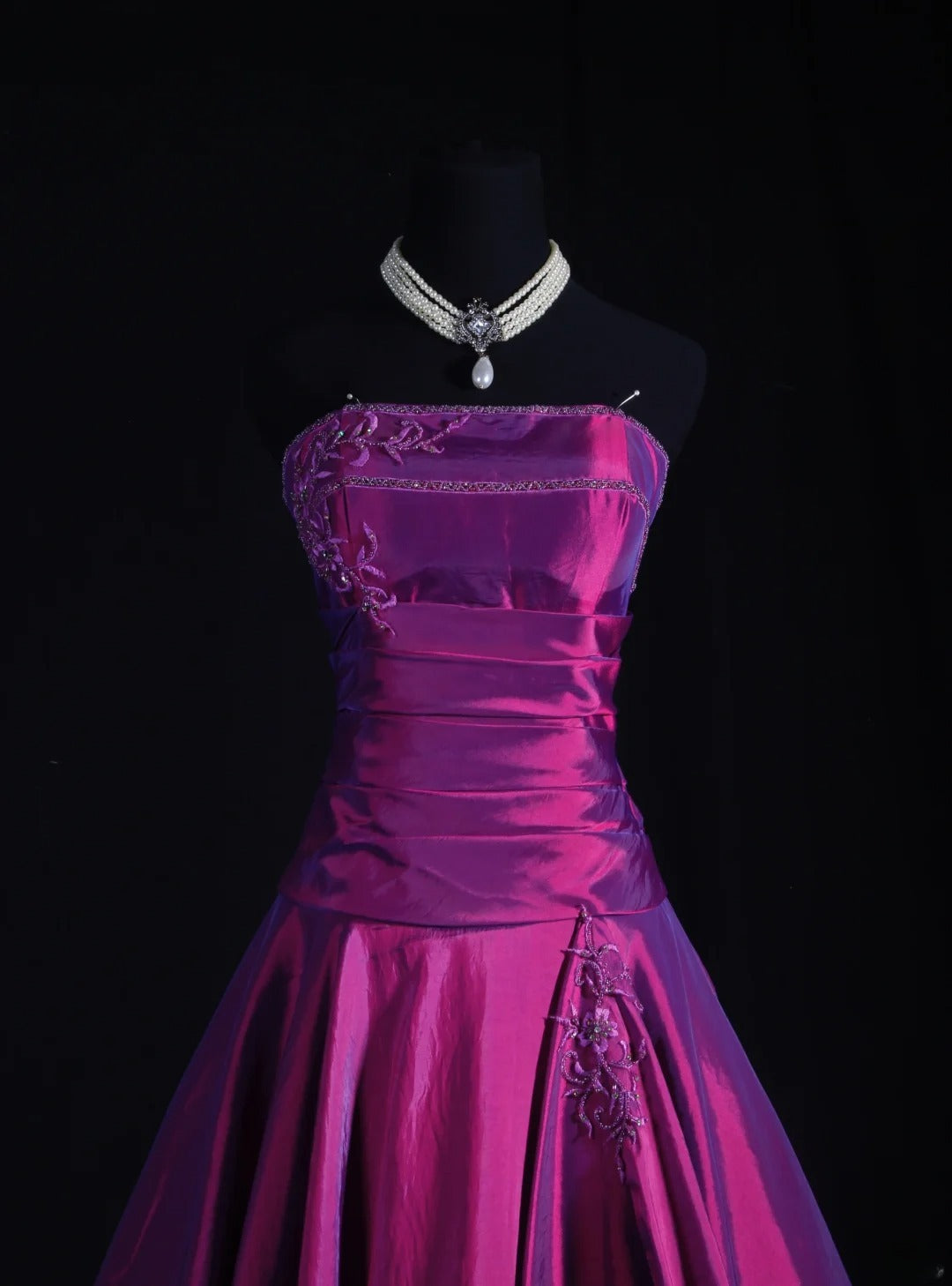 Vintage-Ballkleid, trägerloses, lilafarbenes Abendkleid im Stil der 1950er Jahre – ein beeindruckendes langes Abendkleid für Partys und festliche Anlässe (AS160).