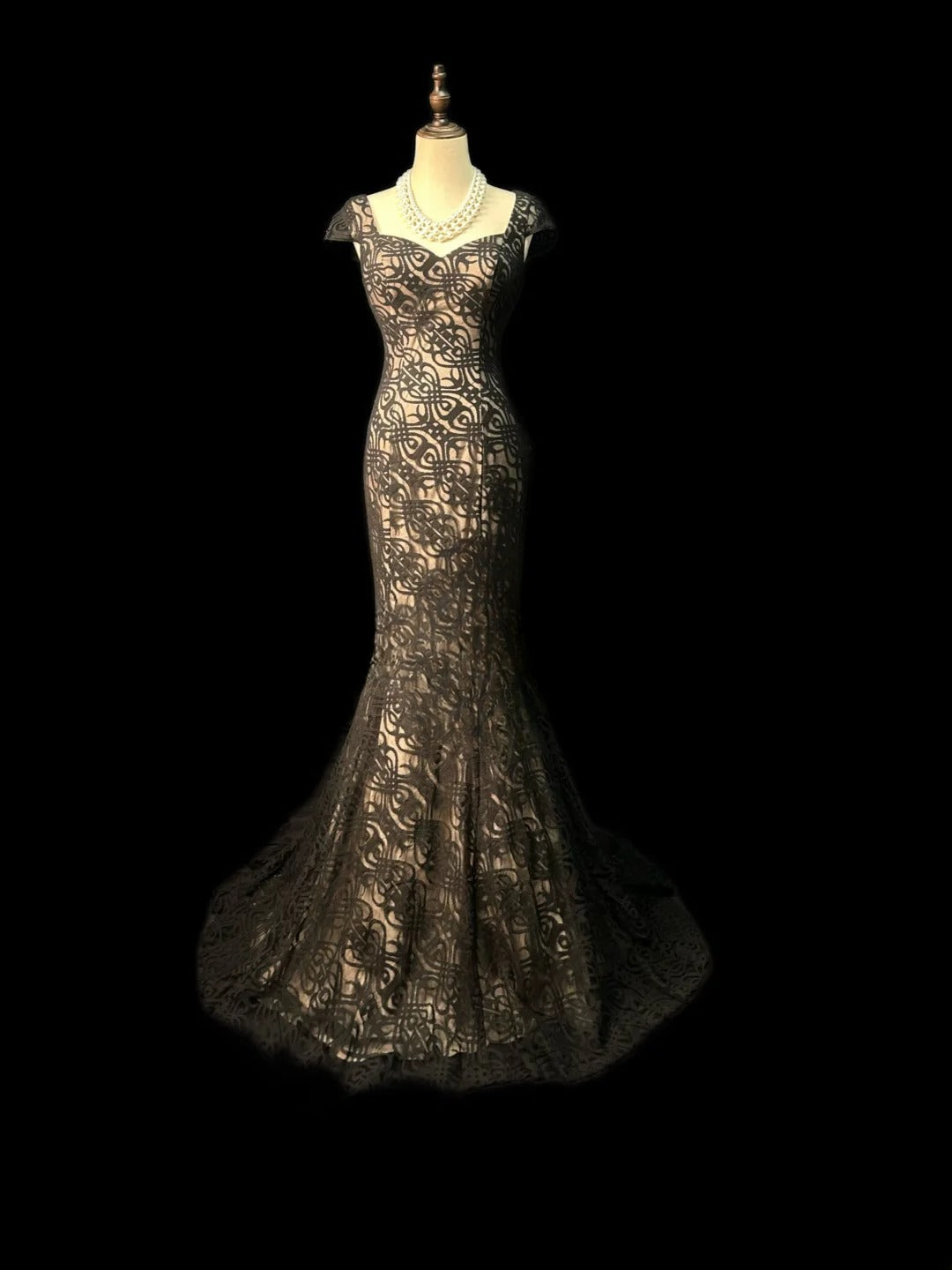 Chic Prom Dresses Mermaid Sweetheart Black Lace Backless Sleeveless Long Formal Outfits RB5970