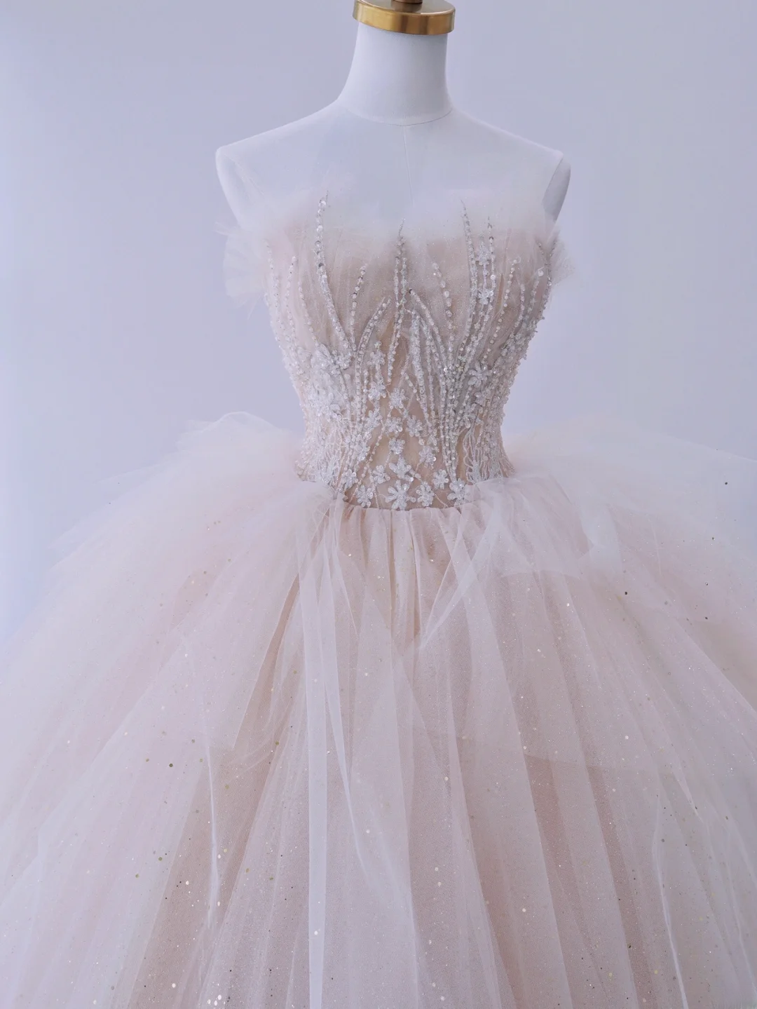 Robe de bal bustier rose clair unique, ornée de perles à plusieurs niveaux, longue, idéale pour une quinceañera, un anniversaire de 15 ou 16 ans (AS166)