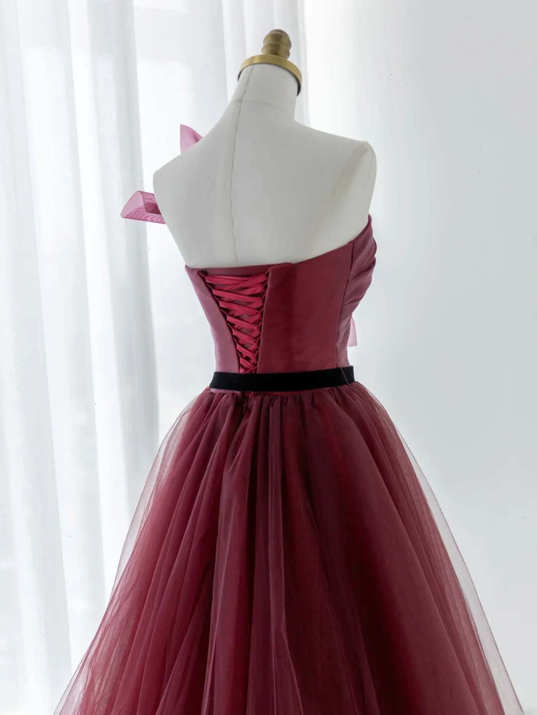 Elegantes, trägerloses, burgunderrotes Tüll-Abendkleid, langes, formelles Ballkleid, Tanznacht-Outfit, Abendkleid zum 18. Geburtstag AS177