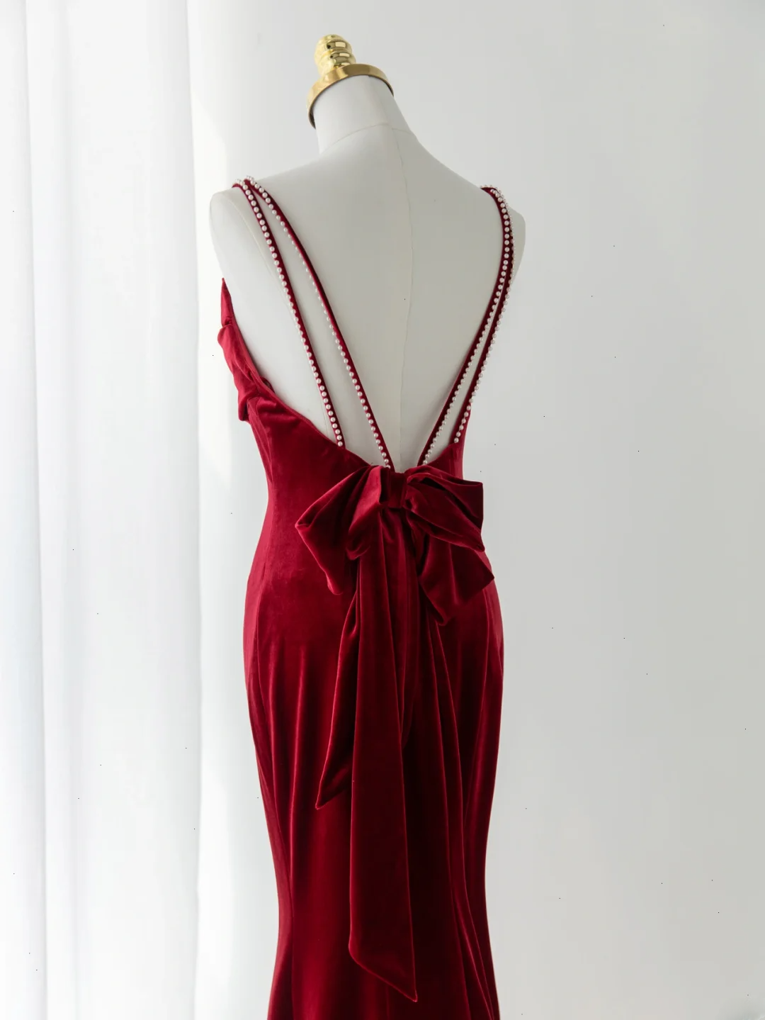 Sexy Meerjungfrauen-Abendkleid mit Spaghettiträgern aus dunkelburgunderfarbenem Samt – modisches und ästhetisches Design für Teenager, festliche Kleider, Party-Outfits, Ballkleid AB1151